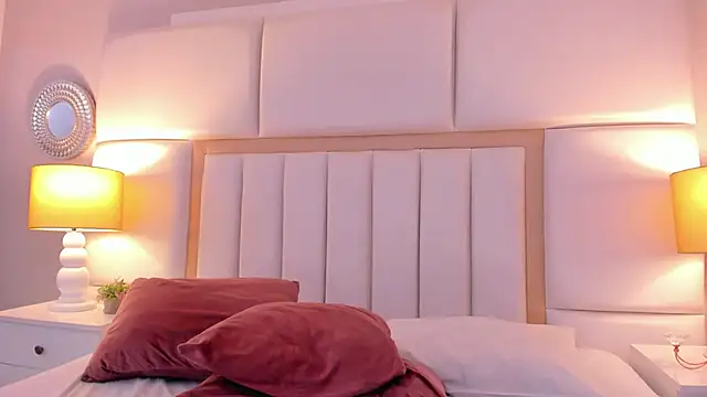 Snapshot of AmbarSantany chatting on 22, 1, 2025 AmbarSantany online show from 22, 1, 2025