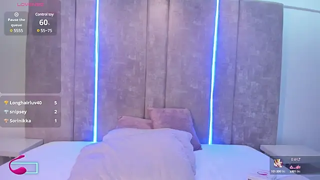 Snapshot of MaxiRogers chatting on 10, 3, 2025 MaxiRogers online show from 10, 3, 2025