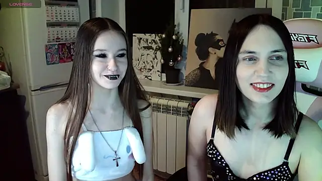 Snapshot of BlackHe4rts_ chatting on 27, 12, 2024 BlackHe4rts  online show from 27, 12, 2024