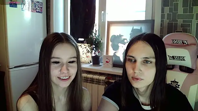 Snapshot of BlackHe4rts_ chatting on 13, 1, 2025 BlackHe4rts  online show from 13, 1, 2025