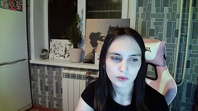 Snapshot of BlackHe4rts_ chatting on 11, 3, 2025 BlackHe4rts  online show from 11, 3, 2025