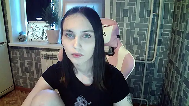 Snapshot of BlackHe4rts_ chatting on 12, 3, 2025 BlackHe4rts  online show from 12, 3, 2025