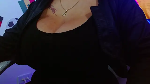 Snapshot of violletha chatting on 30, 6, 2026 violletha online show from 30, 6, 2026