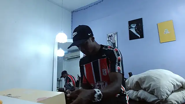 Snapshot of Kimandyuk chatting on 8, 2, 2025 Kimandyuk online show from 8, 2, 2025