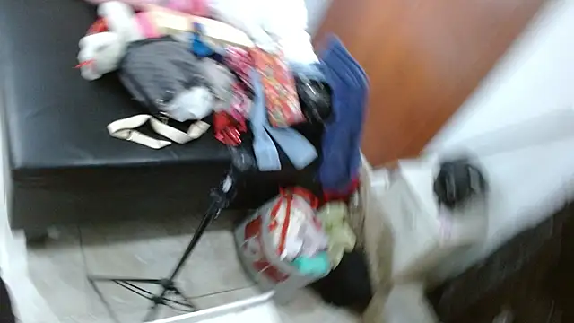 Snapshot of Kimandyuk chatting on 10, 3, 2025 Kimandyuk online show from 10, 3, 2025