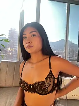 Snapshot of Megan_Lim chatting on 1, 2, 2025 Megan Lim online show from 1, 2, 2025