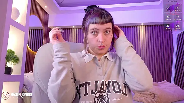 Lucy Smith2 online show from 5, 3, 2026