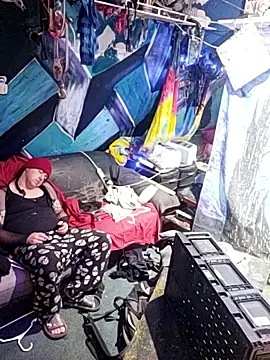 Snapshot of Boo-boo_kittyfux chatting on 10, 2, 2026 Boo-boo kittyfux online show from 10, 2, 2026