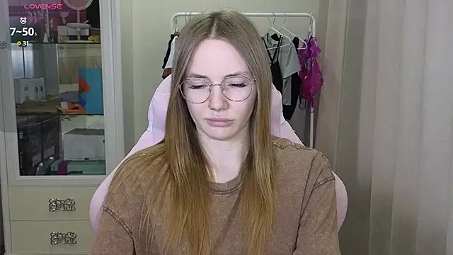 littlevildevil online show from 5, 3, 2025