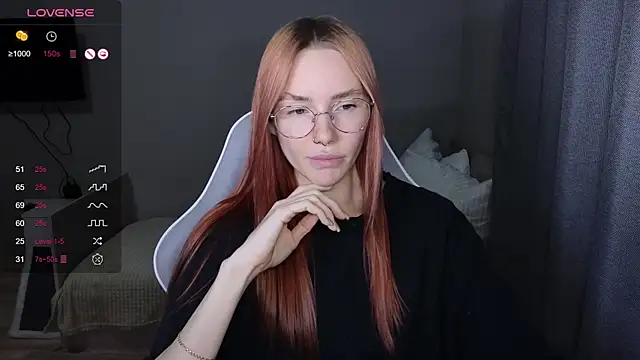 littlevildevil online show from 2, 12, 2025