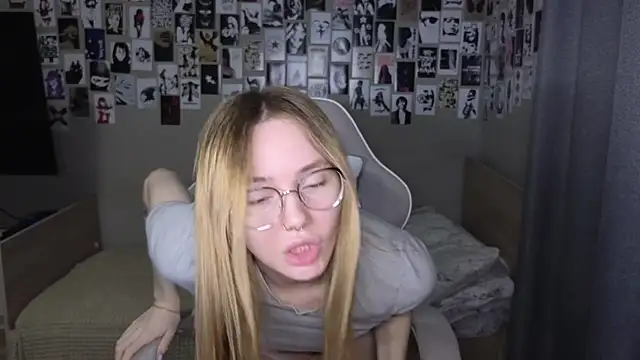Snapshot of littlevildevil chatting on 29, 5, 2026 littlevildevil online show from 29, 5, 2026