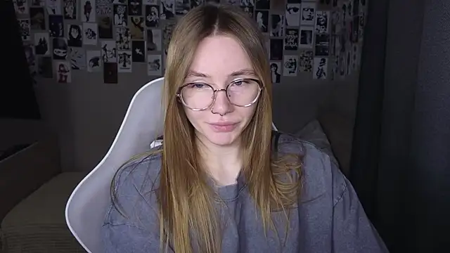 Snapshot of littlevildevil chatting on 1, 6, 2026 littlevildevil online show from 1, 6, 2026