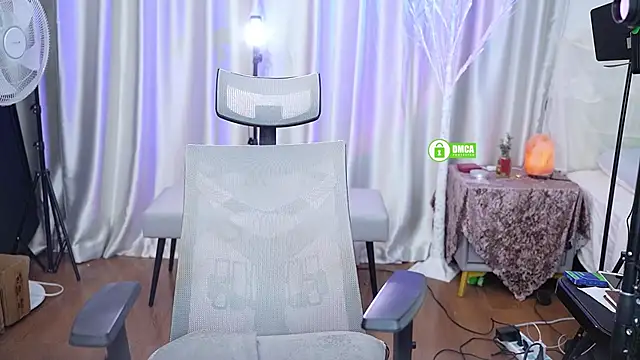 nono babyy online show from 18, 2, 2026