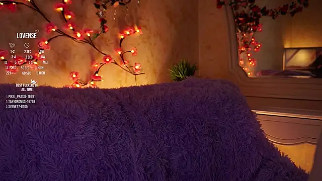 GillianDowdey online show from 22, 11, 2025