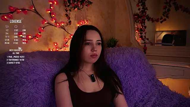 GillianDowdey online show from 2, 12, 2025