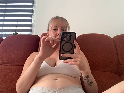 LunaxLia  online show from 20, 7, 2026