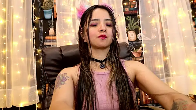 Snapshot of julietta___jackson chatting on 20, 6, 2026 julietta jackson online show from 20, 6, 2026