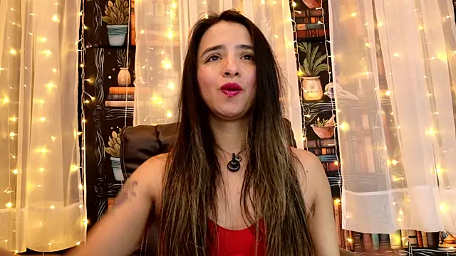 Snapshot of julietta___jackson chatting on 7, 7, 2026 julietta jackson online show from 7, 7, 2026
