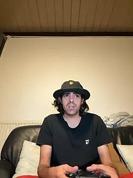 Snapshot of wolfwhite95 chatting on 12, 10, 2025 wolfwhite95 online show from 12, 10, 2025