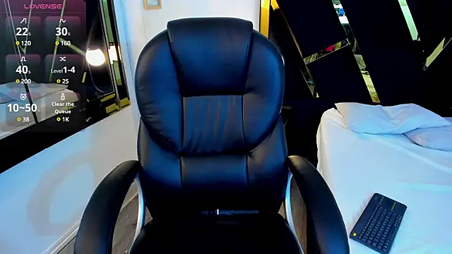 ninfomaria  online show from 12, 2, 2025