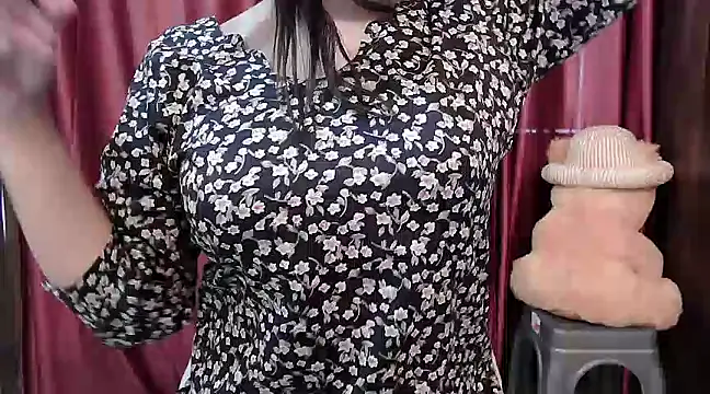 Snapshot of ANANYA-TIWARI chatting on 20, 2, 2025 ANANYA-TIWARI online show from 20, 2, 2025