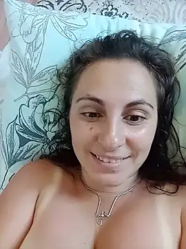 Snapshot of ShelaDiass chatting on 5, 7, 2026 ShelaDiass online show from 5, 7, 2026