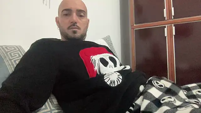 Snapshot of alessandromori91 chatting on 22, 12, 2025 alessandromori91 online show from 22, 12, 2025