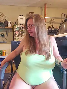 Snapshot of MsShelby40 chatting on 21, 7, 2026 MsShelby40 online show from 21, 7, 2026