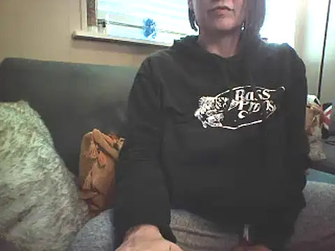 Big-Tits-McGee online show from 13, 2, 2025