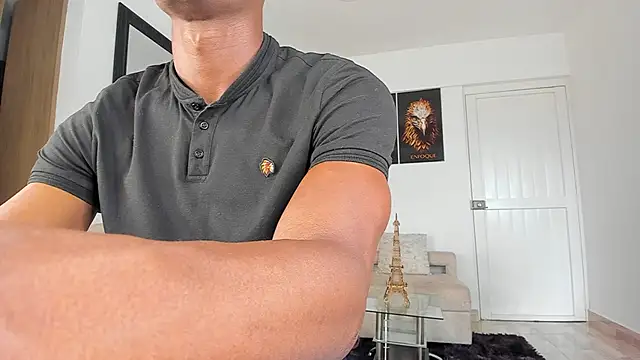 Snapshot of smit_hot_sr chatting on 24, 2, 2025 smit hot sr online show from 24, 2, 2025