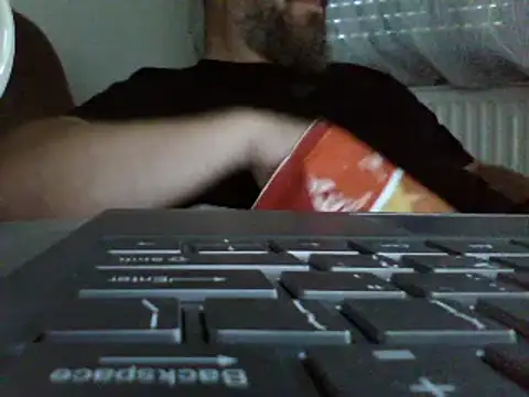 Snapshot of FROL83 chatting on 3, 6, 2026 FROL83 online show from 3, 6, 2026