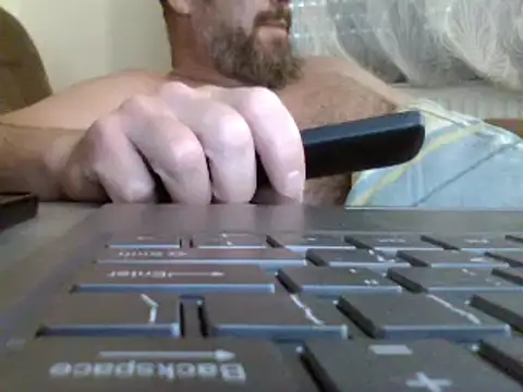 Snapshot of FROL83 chatting on 5, 6, 2026 FROL83 online show from 5, 6, 2026