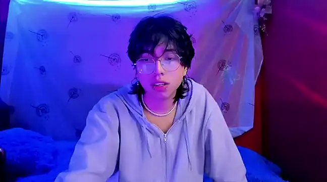 Snapshot of AnggelONfiree chatting on 4, 12, 2024 AnggelONfiree online show from 4, 12, 2024