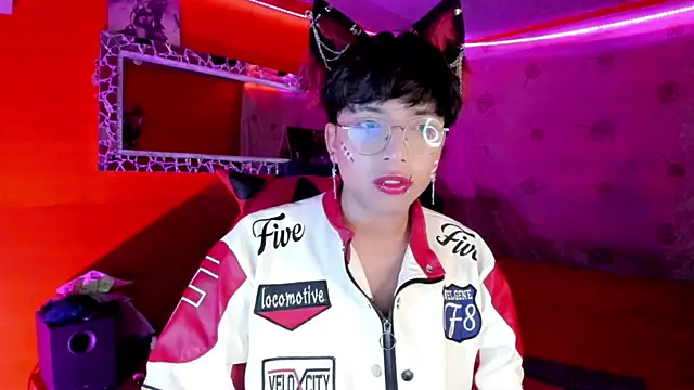 Snapshot of AnggelONfiree chatting on 12, 10, 2025 AnggelONfiree online show from 12, 10, 2025