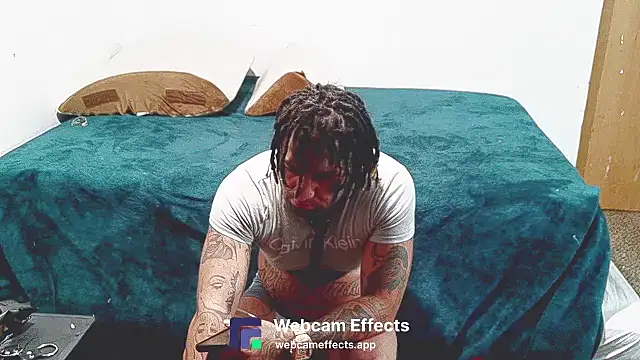 Snapshot of Azazelihornyasf chatting on 1, 3, 2026 Azazelihornyasf online show from 1, 3, 2026