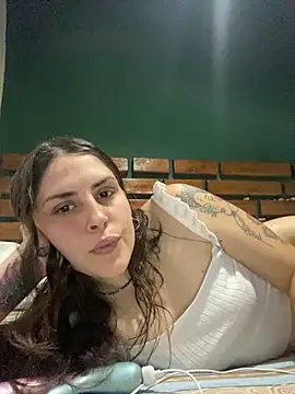 isadelasestrellas online show from 22, 10, 2025