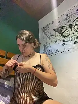 isadelasestrellas online show from 20, 12, 2025