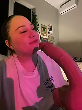 DaisyBooom online show from 10, 1, 2025