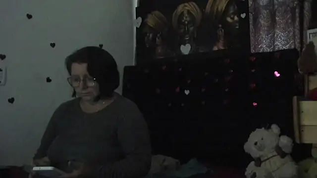 Snapshot of Evaaross_2345 chatting on 30, 4, 2026 Evaaross 2345 online show from 30, 4, 2026