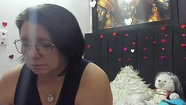 Snapshot of Evaaross_2345 chatting on 1, 5, 2026 Evaaross 2345 online show from 1, 5, 2026