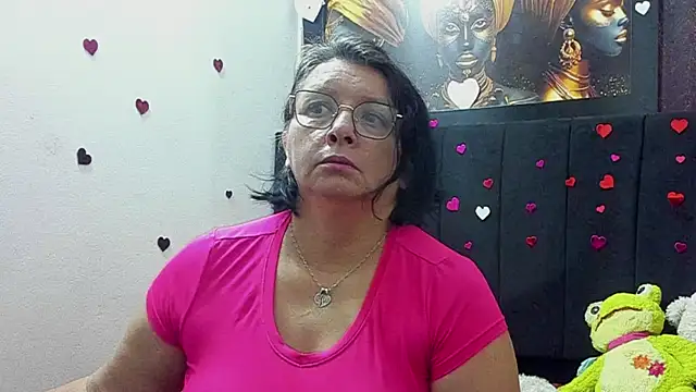 Snapshot of Evaaross_2345 chatting on 24, 5, 2026 Evaaross 2345 online show from 24, 5, 2026