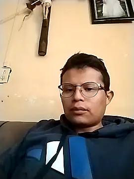 Snapshot of BoyHot11 chatting on 15, 1, 2026 BoyHot11 online show from 15, 1, 2026