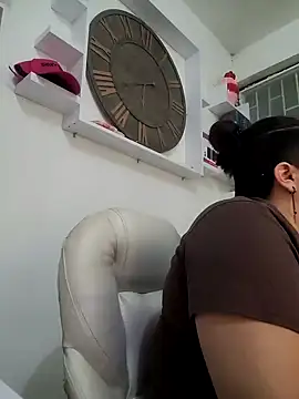 Snapshot of TwerkingAss chatting on 12, 12, 2024 TwerkingAss online show from 12, 12, 2024