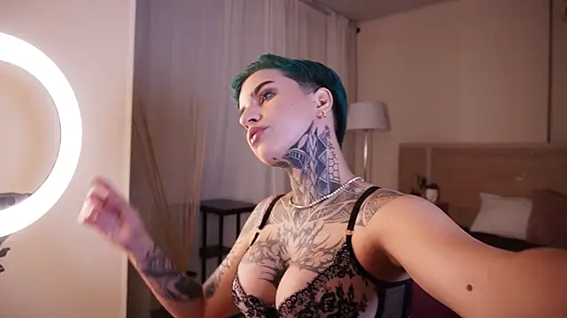 AliceShazaham  online show from 7, 2, 2025