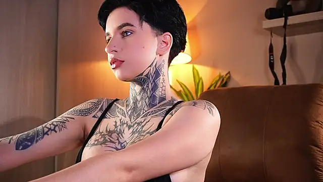 Snapshot of AliceShazaham_ chatting on 21, 7, 2026 AliceShazaham online show from 21, 7, 2026