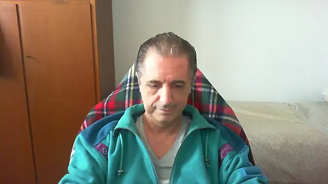 Snapshot of lliuk70mi chatting on 30, 4, 2026 lliuk70mi online show from 30, 4, 2026
