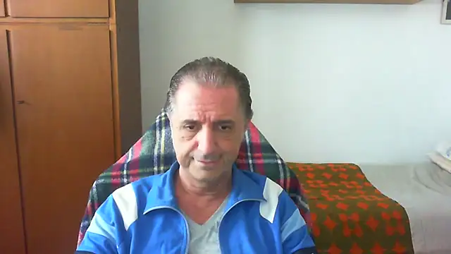 Snapshot of lliuk70mi chatting on 18, 5, 2026 lliuk70mi online show from 18, 5, 2026