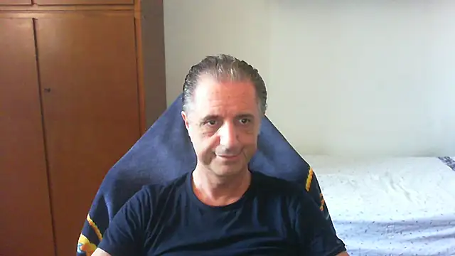 Snapshot of lliuk70mi chatting on 26, 5, 2026 lliuk70mi online show from 26, 5, 2026