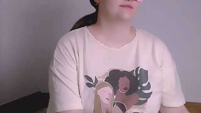 Snapshot of ChubbyMaia chatting on 21, 6, 2026 ChubbyMaia online show from 21, 6, 2026