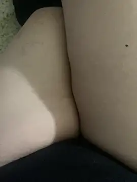 Snapshot of maria22A chatting on 19, 10, 2025 maria22A online show from 19, 10, 2025